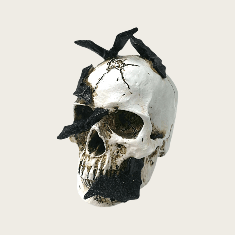 Horror Halloween Skull and Animal Bone Resin Prop Devil Head Nordic Style Scary Prank Decoration for Home or Party