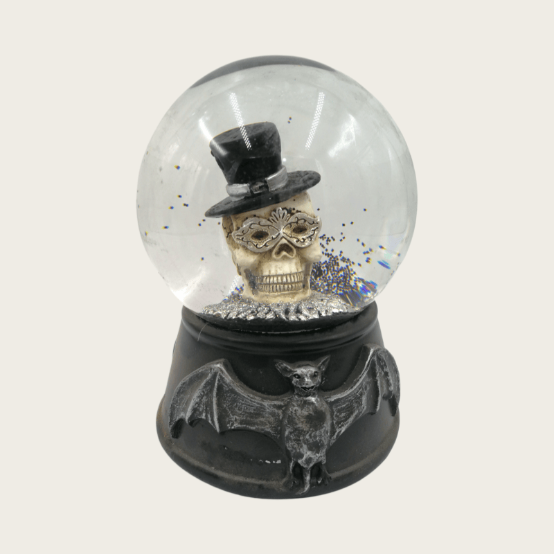 Resin Skull Snow Globe for Halloween Decor