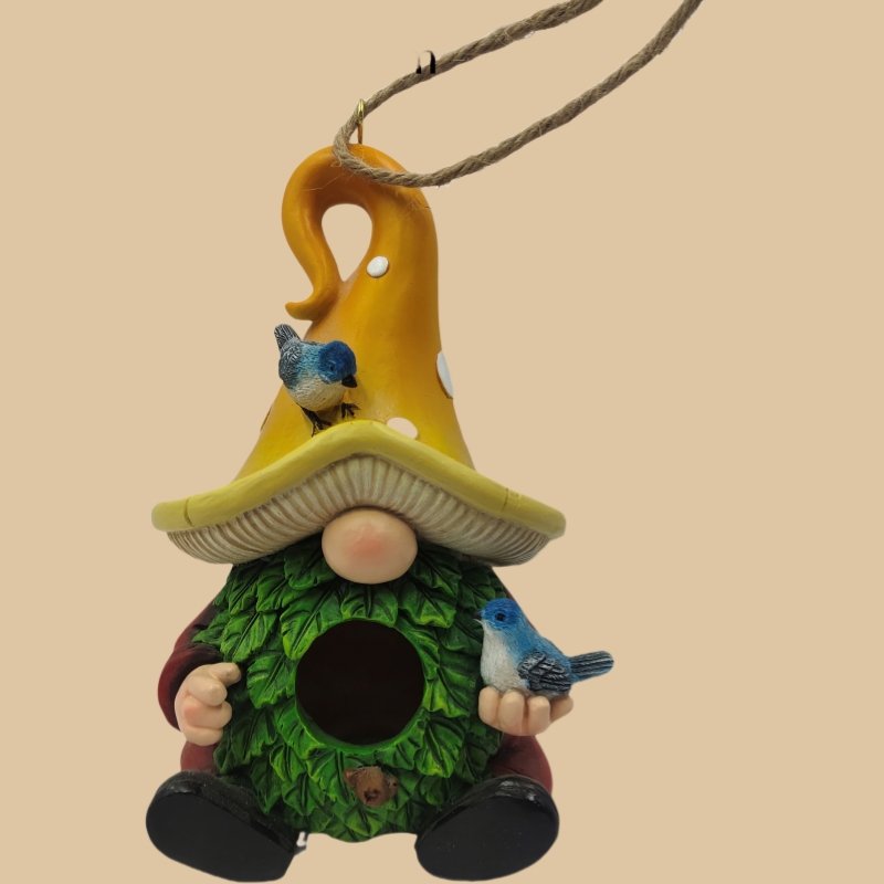 Custom Made Solar Personalized Statue Wholesale Resin Garden Gnome Manufacturers